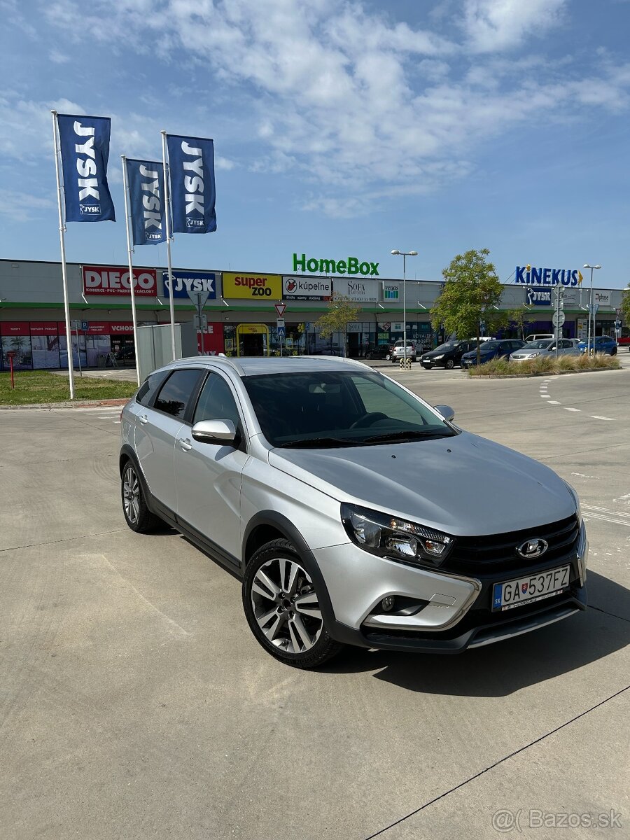 Predám Lada Vesta SW Cross 1.6 16V, 75 kW, Manuál , r.v. 201