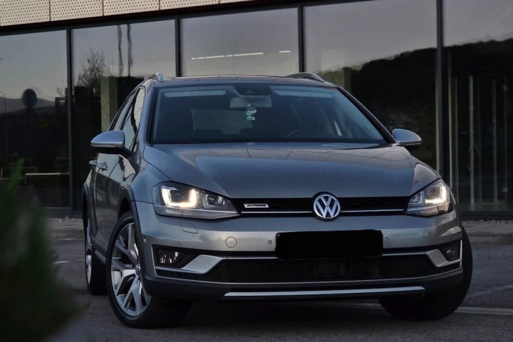 Volkswagen Golf 7 AllTrack Variant 2.0 TDI DSG 4x4