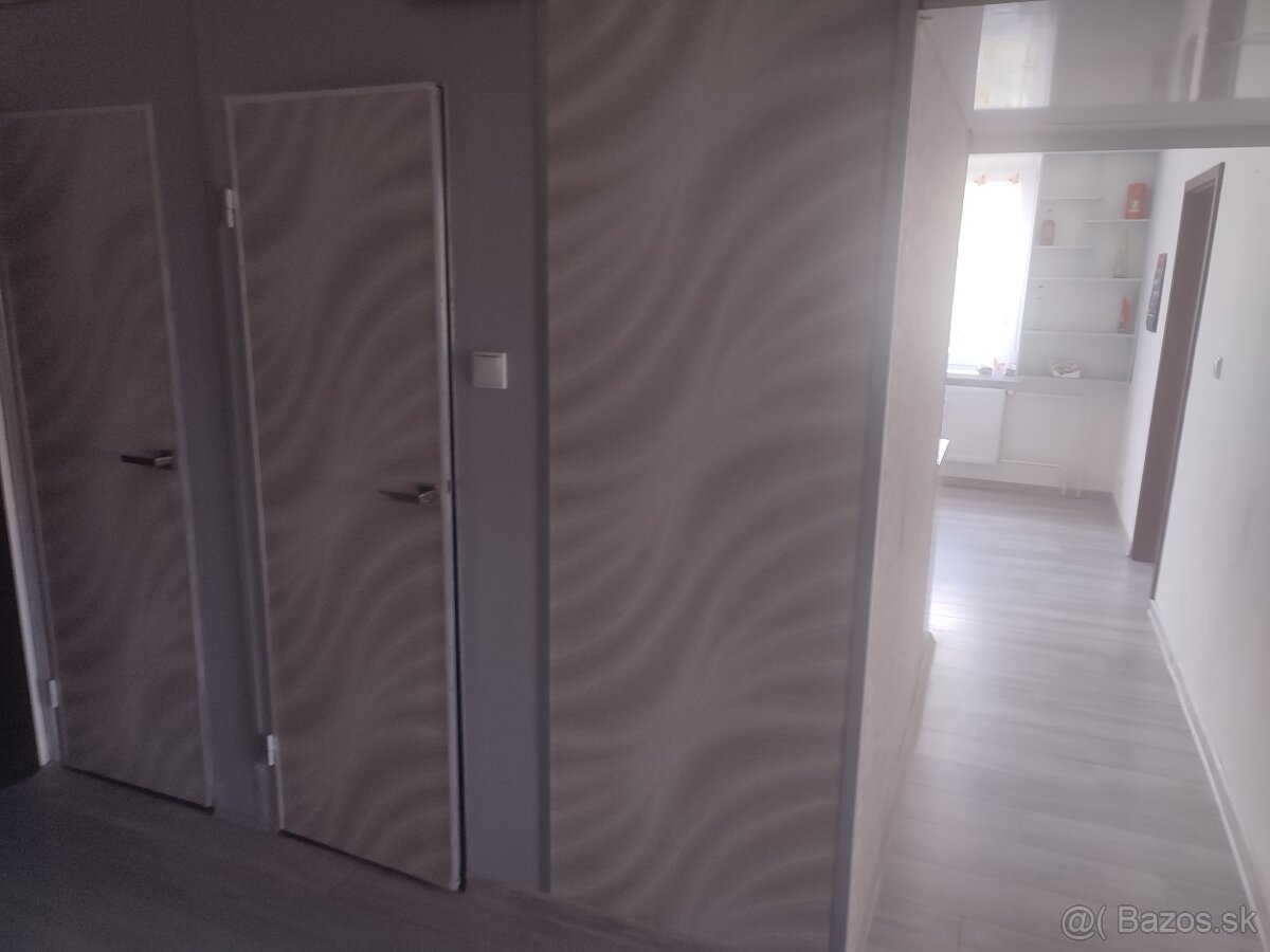 Prenájom 3 izbový byt