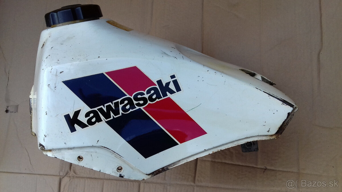 Nádrž Kawasaki KLR 600
