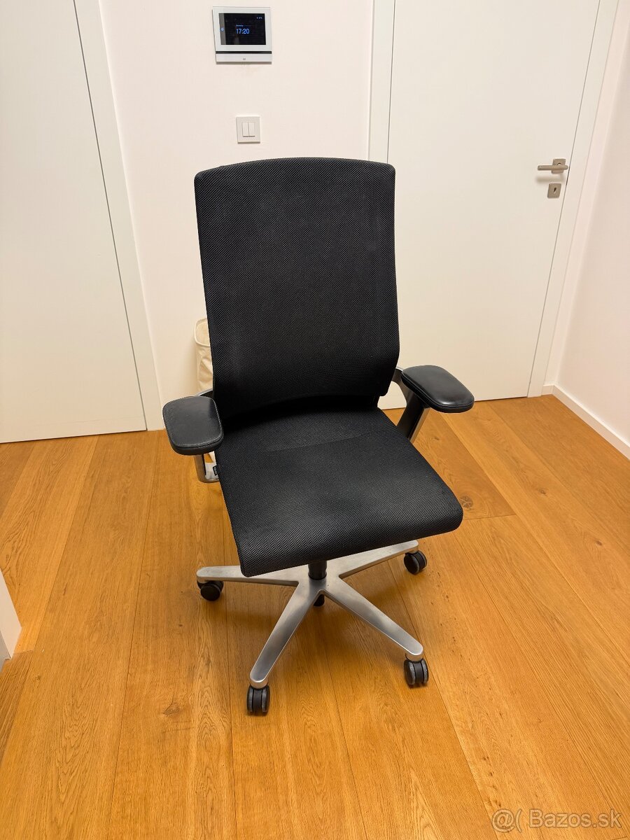 Kancelarska stolicka Wilkhahn