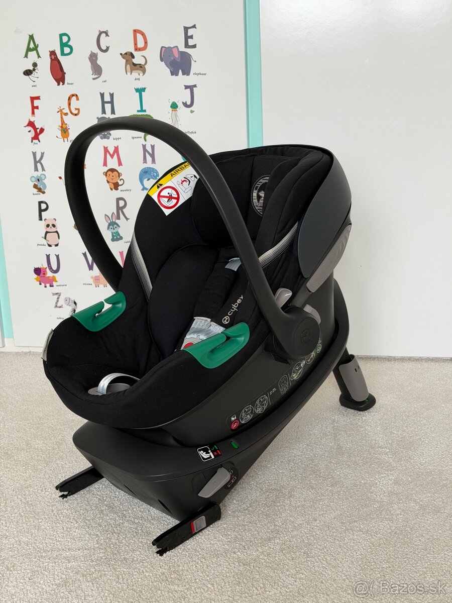 Cybex Aton S2 i-size + Isofix Base One