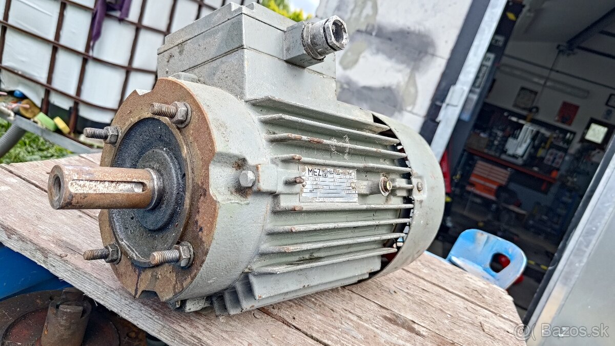 Elektromotor MEZ Mohelnice 2.2kW