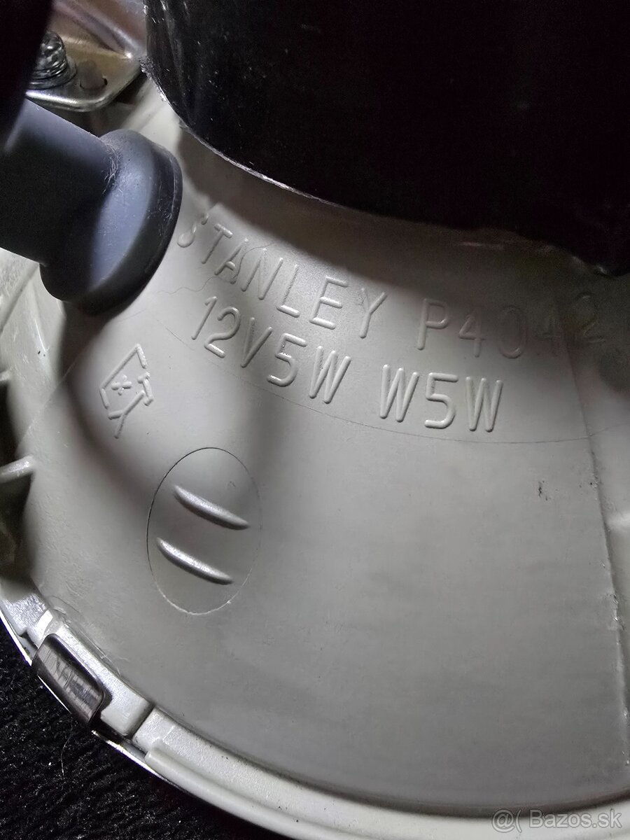 Svetlo Yamaha XSR700