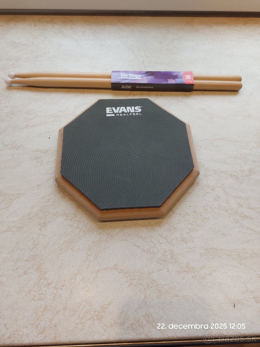 Cvičebný bubeníka pád