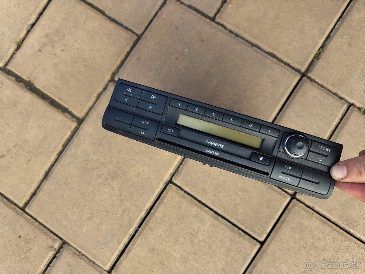 Originálne rádio Škoda Octavia 2
