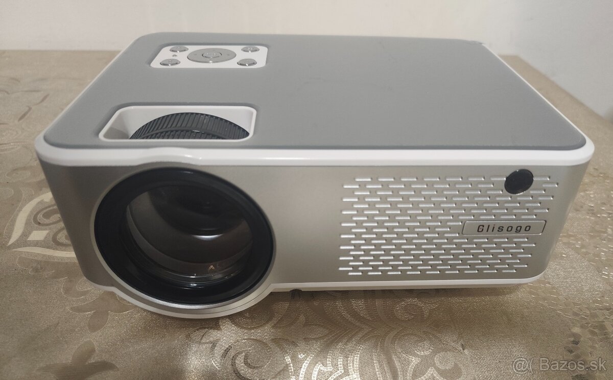 Projektor KRUGER & MATZ s WiFi a bluetooth