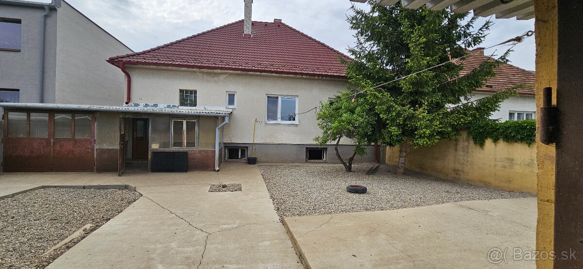 Predaj rodinný dom s krásnym pozemkom