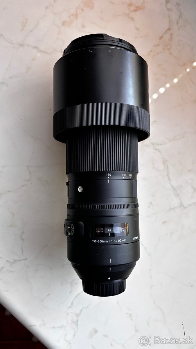 Teleobjektiv Sigma 150-600 bajonet Nikon.