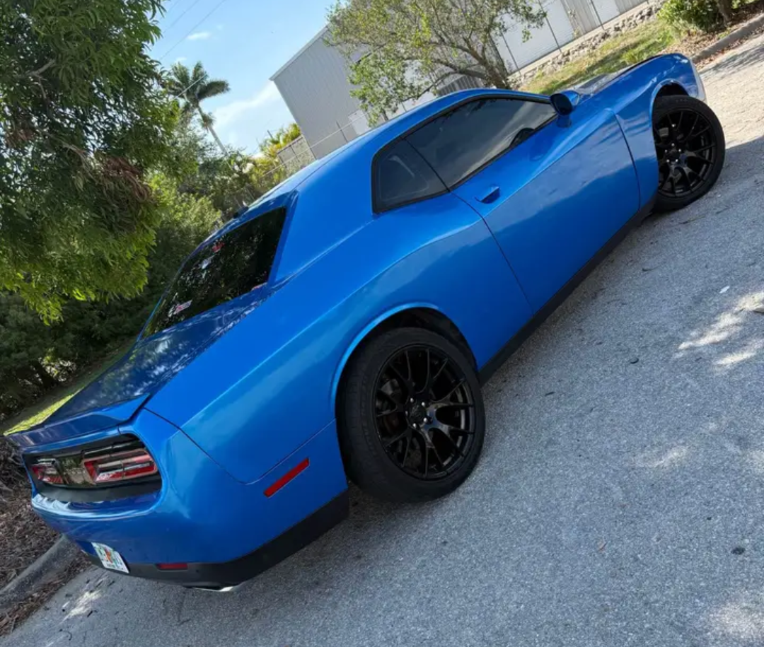 DODGE CHALLENGER R/T V8