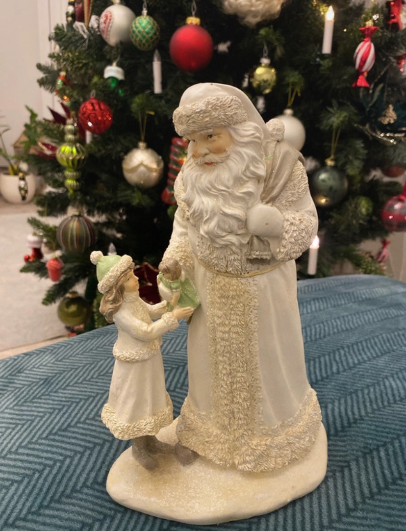 Keramicka socha Santa