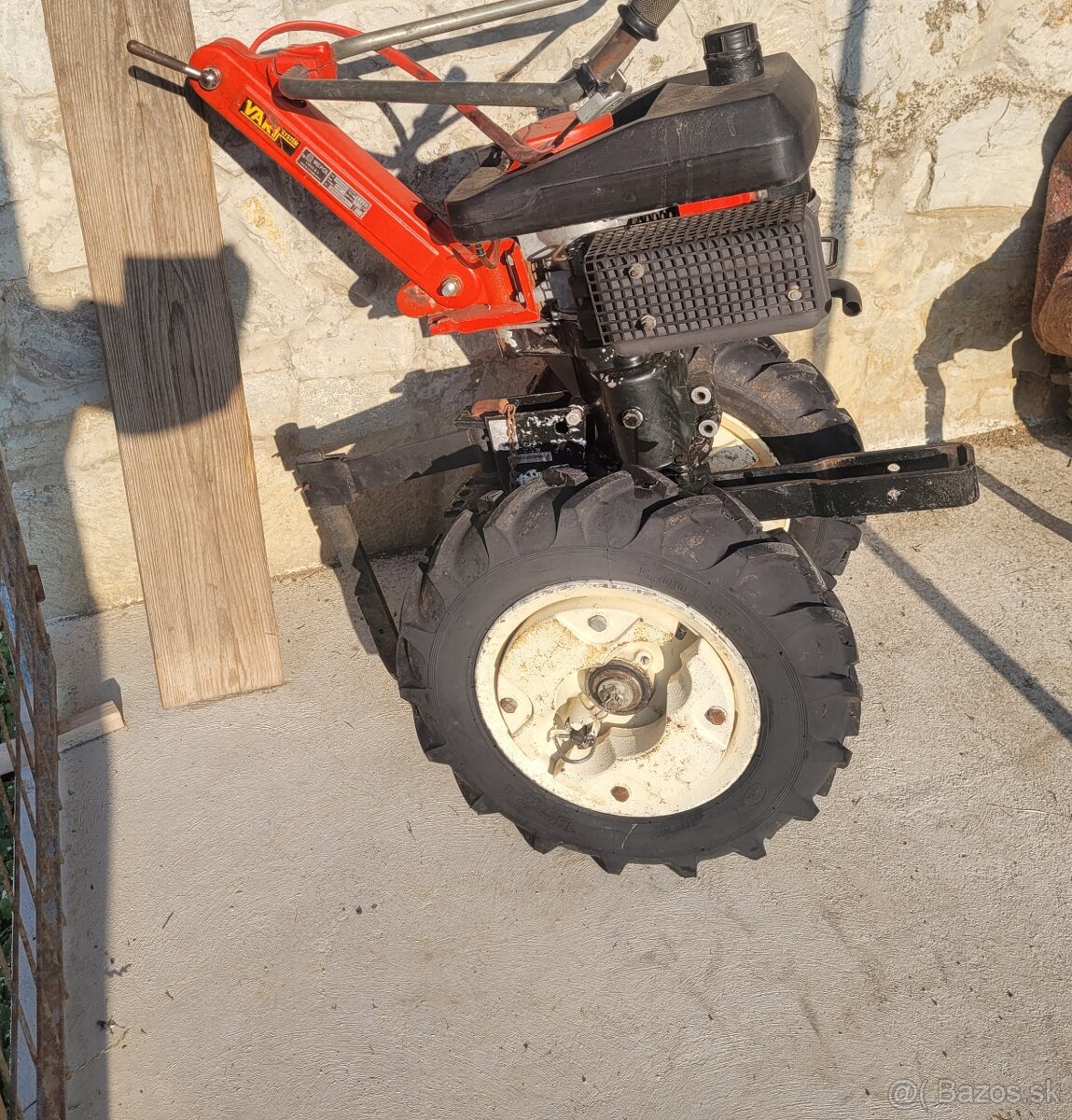 Vari malotraktor
