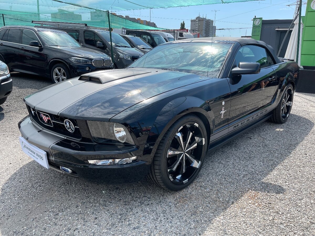 Ford Mustang 4.0 V6 A/T