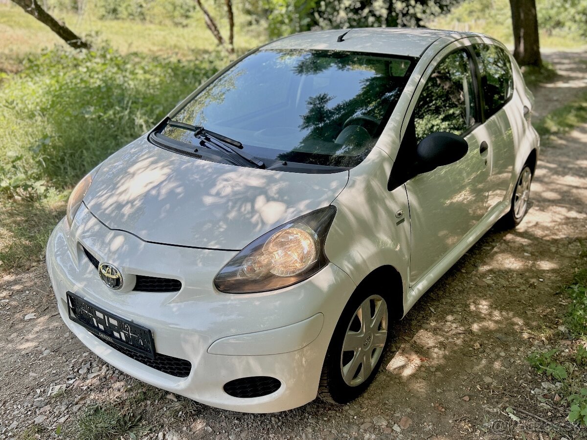 Toyota Aygo 1.0 50kw 116tis KM 2012