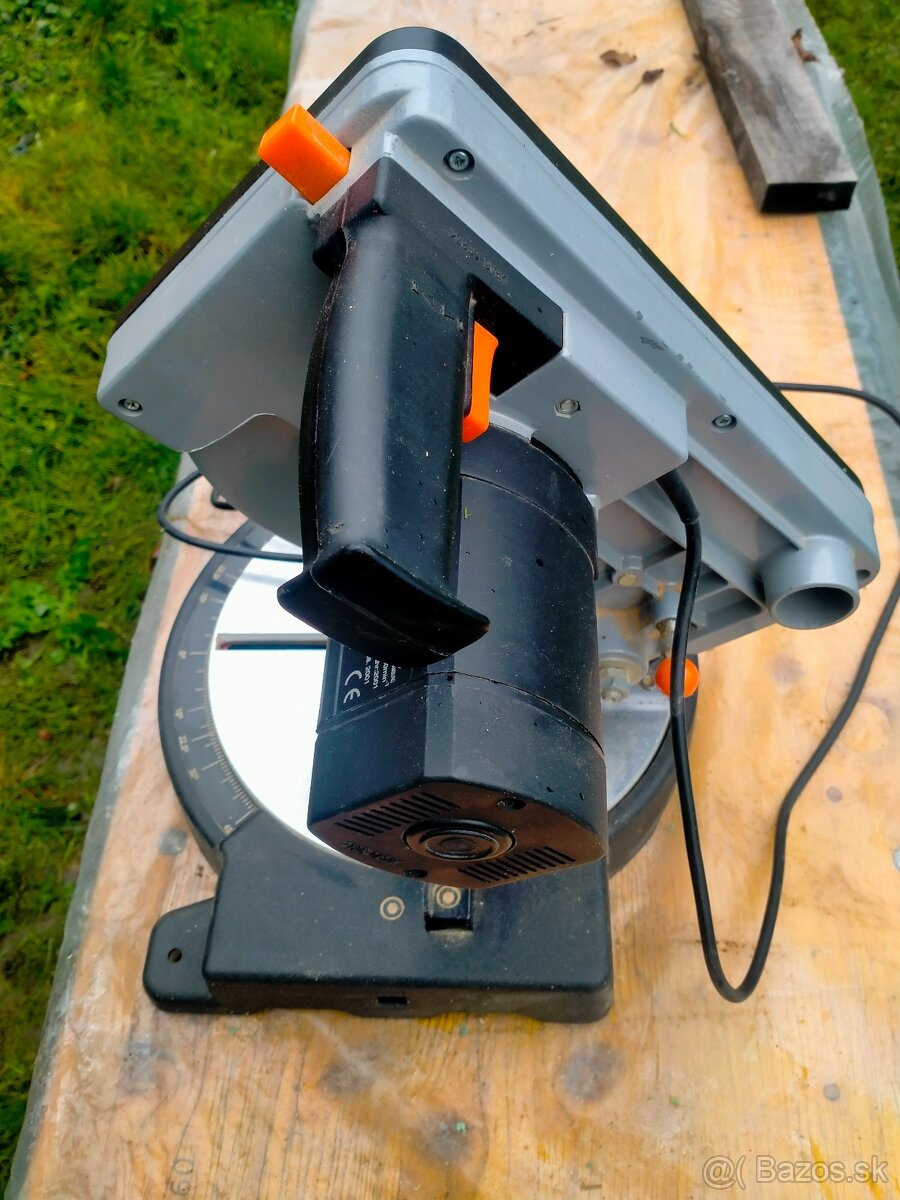 Pokosová píla