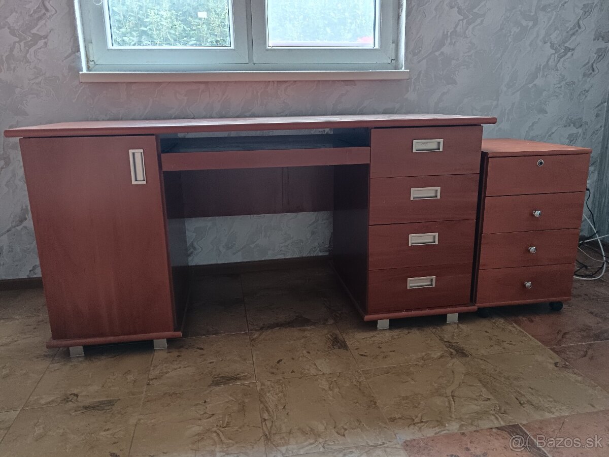 Písací stôl so skrinkou