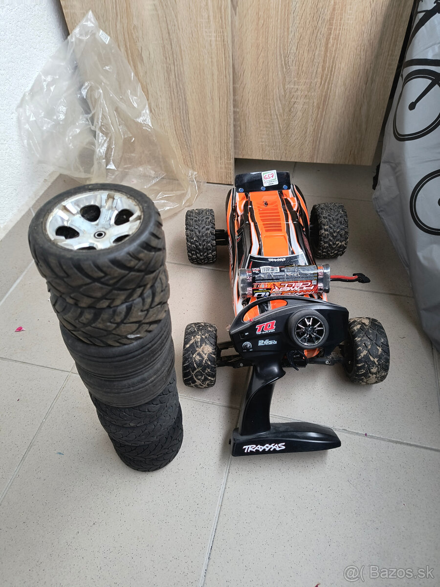 P: Traxxas Rustler 2WD