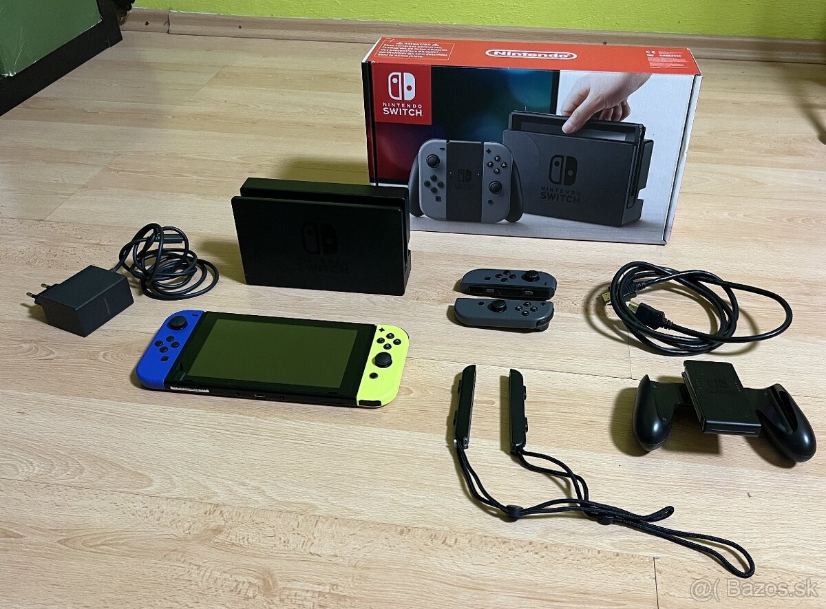 Predám Nintendo Switch - veľmi dobrý stav