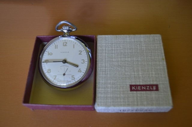 predam krasne vreckove hodinky KIENZLE