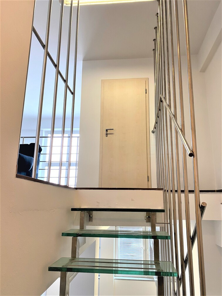 Atraktívna mezonetová kancelária v centre pri Auparku