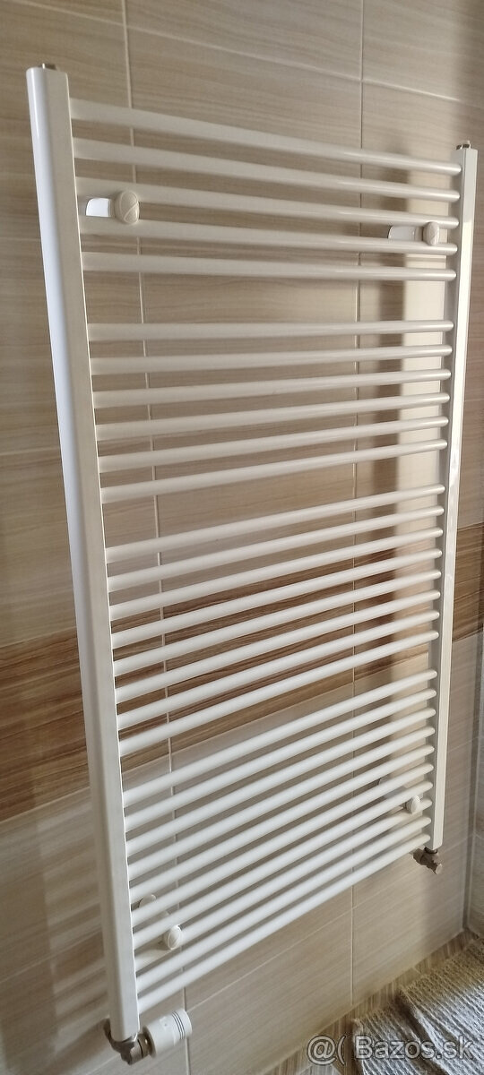 kúpeľňový radiátor 75x133