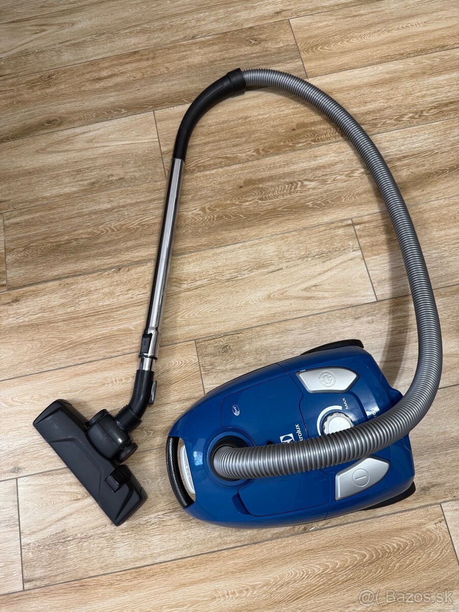 Vysávač elektrolux
