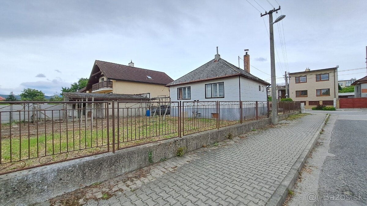 Rodinný dom 3 izbový, pozemok 554m2, Pezinok
