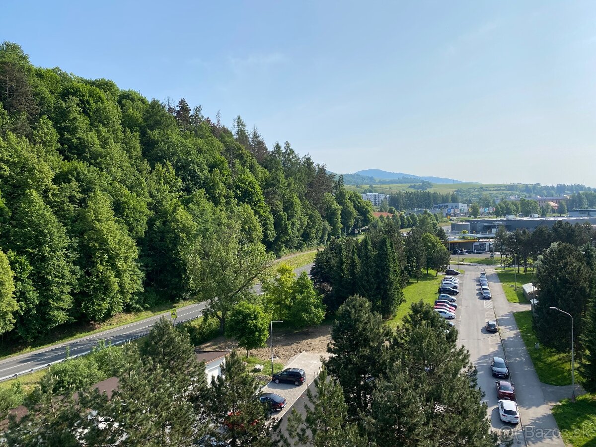 Predám 1izbovy byt v Brezne 38m ŠLN-kompletná rekonštrukcia