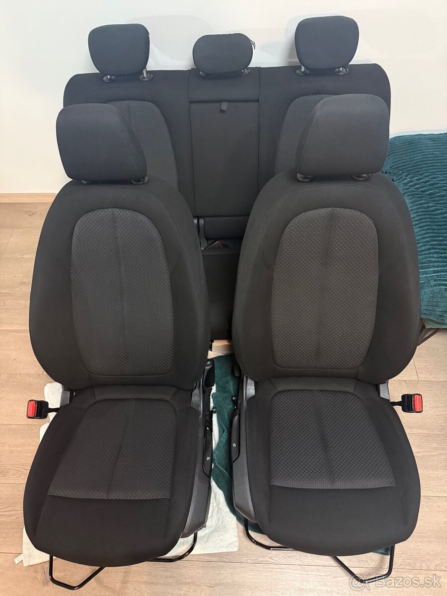 BMW f48 X1 sedadla