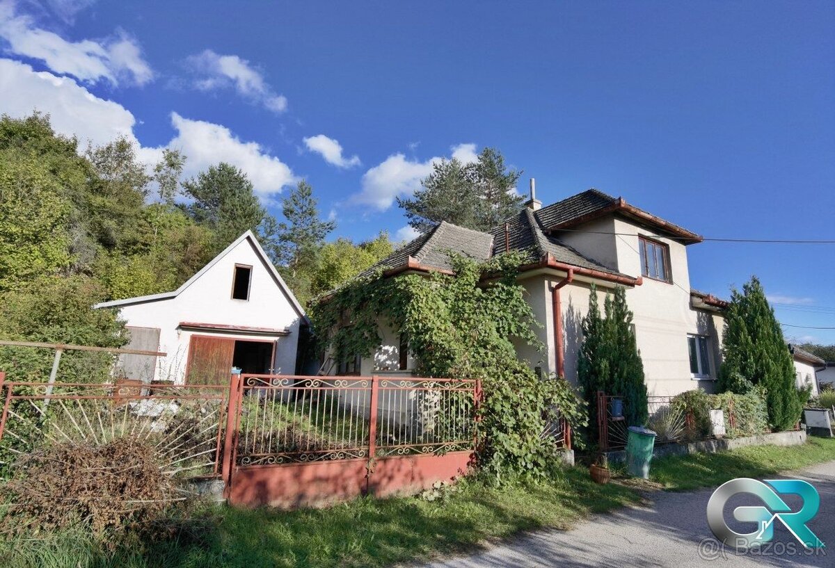 Rodinný dom v obci Kostolné na predaj, pozemok 1433 m2