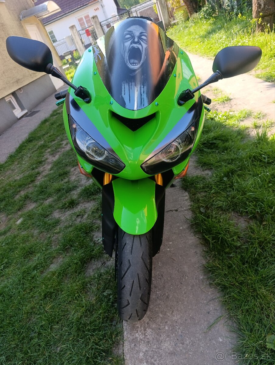 Kawasaki zx6r ninja