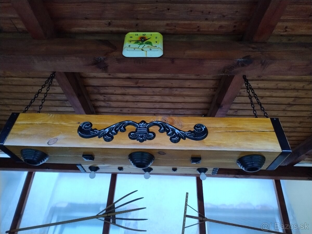 Lustre drevený hranol