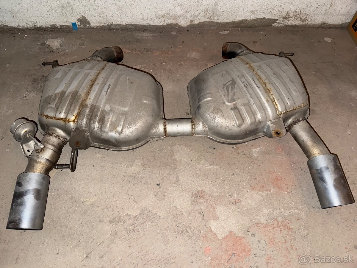 Tlmič výfuku BMW 335xi