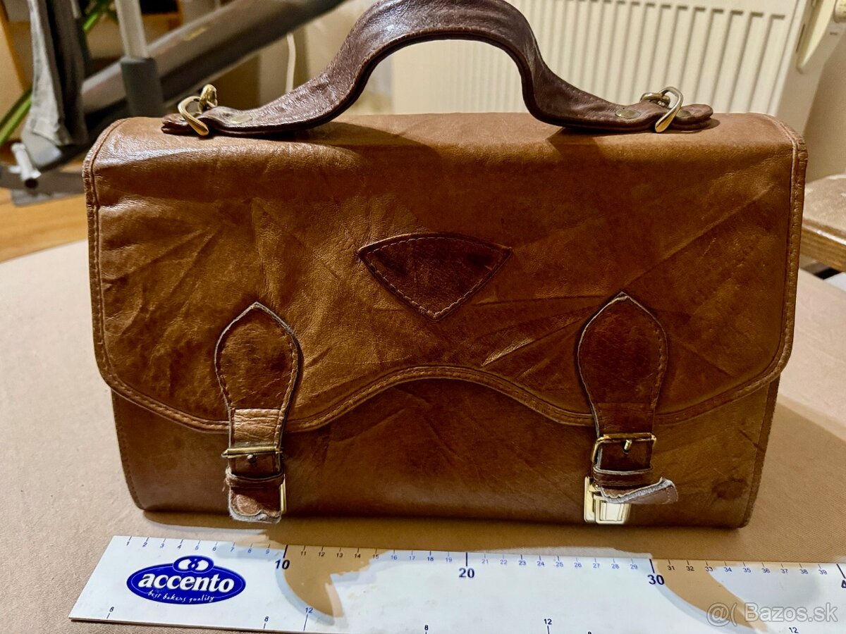 DARUJEM koženú tašku