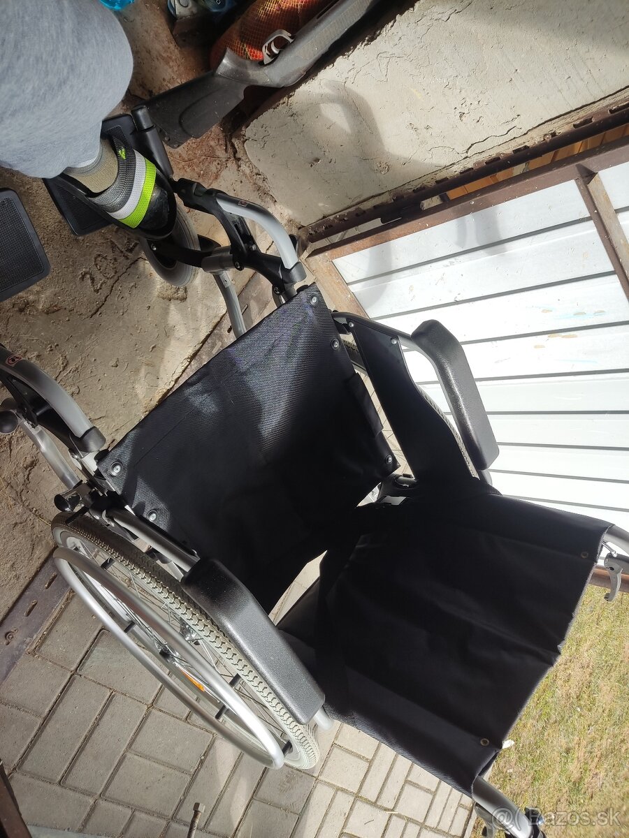Invalidný vozík