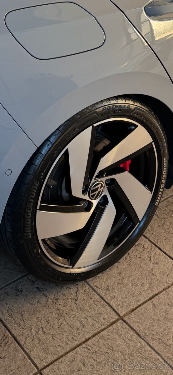 Originál VW disky golf 8 GTI