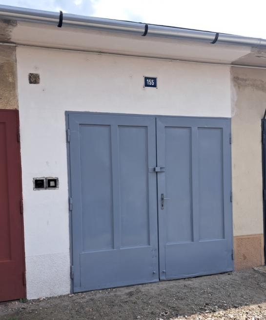 Na predaj veľká garáž v Komárne na ul. Mieru LRo-1551