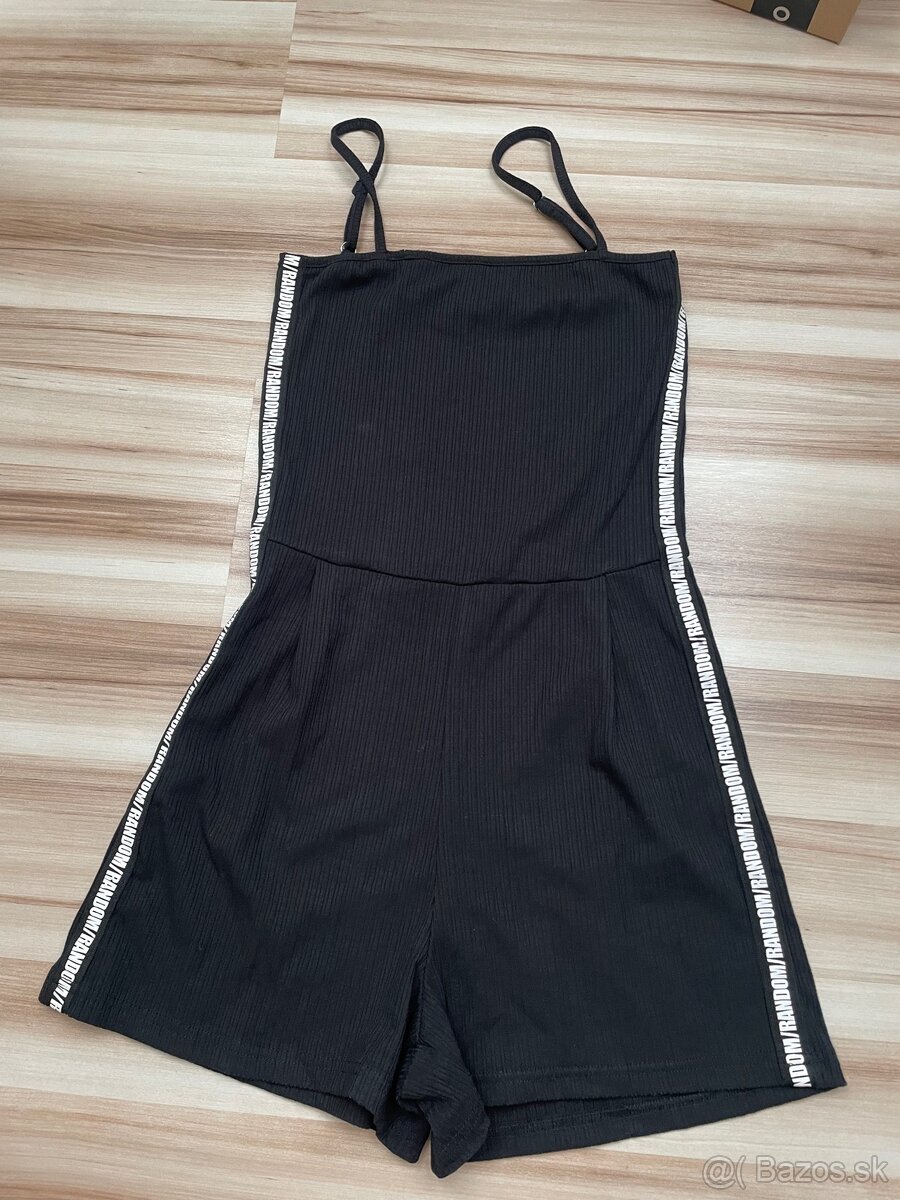 Čierny overál