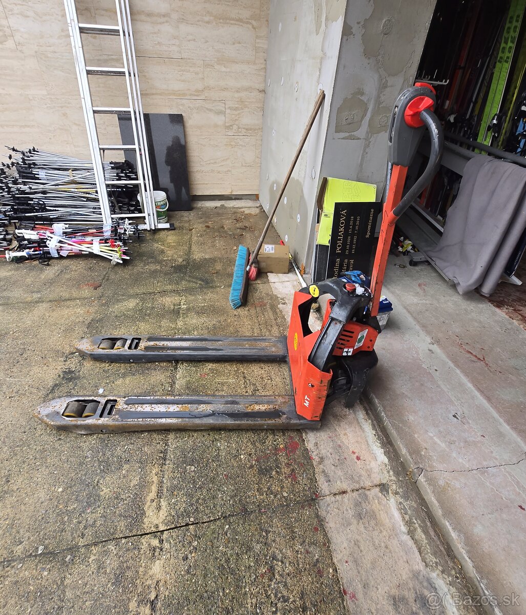 Linde MT12 paleták