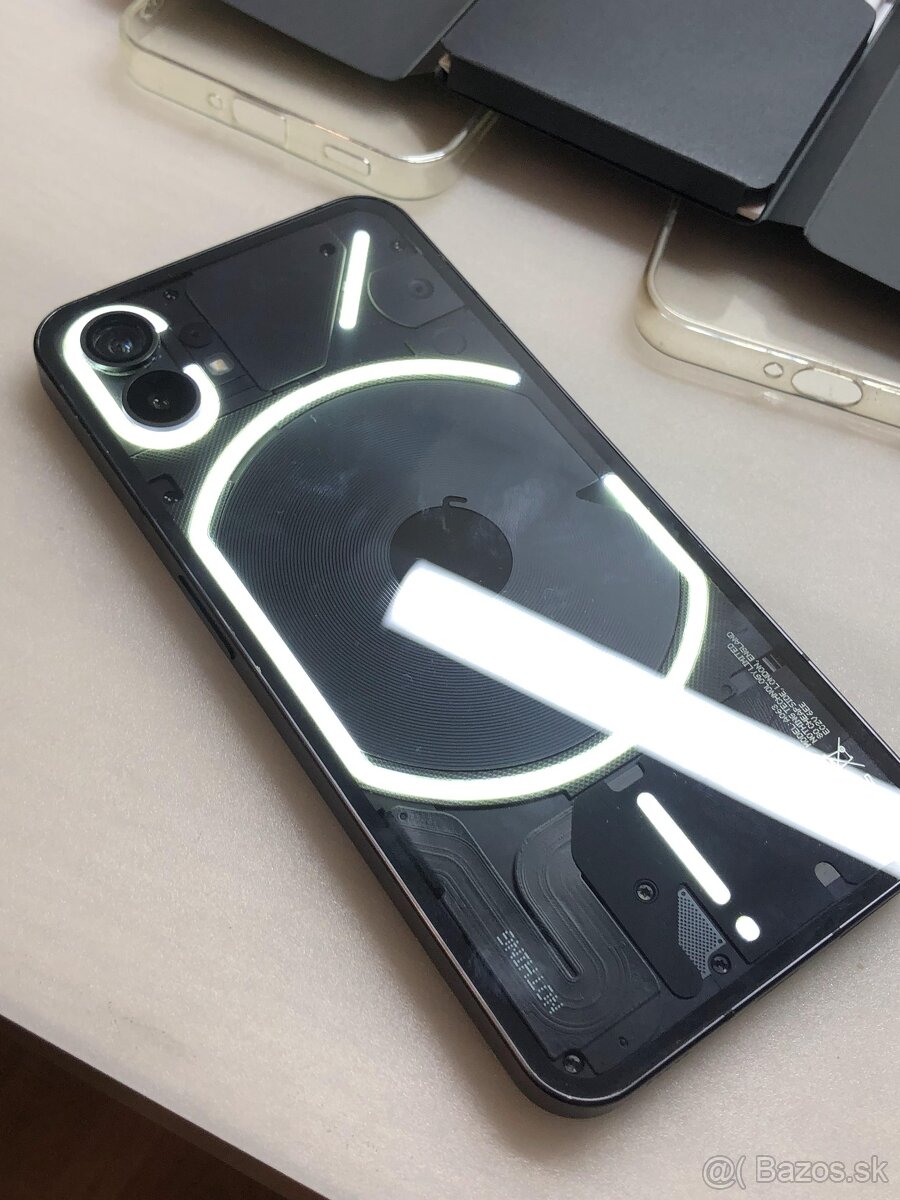 NOTHING PHONE 1 • 128 GB