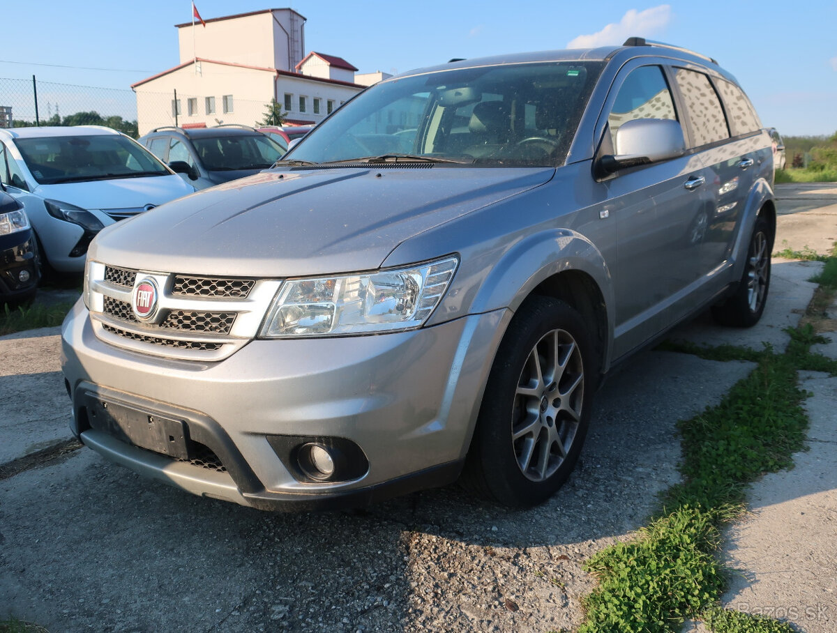 Fiat Freemont 2016 2,0JTDm 4x4, 7-miestny, NAVI, park.kamera