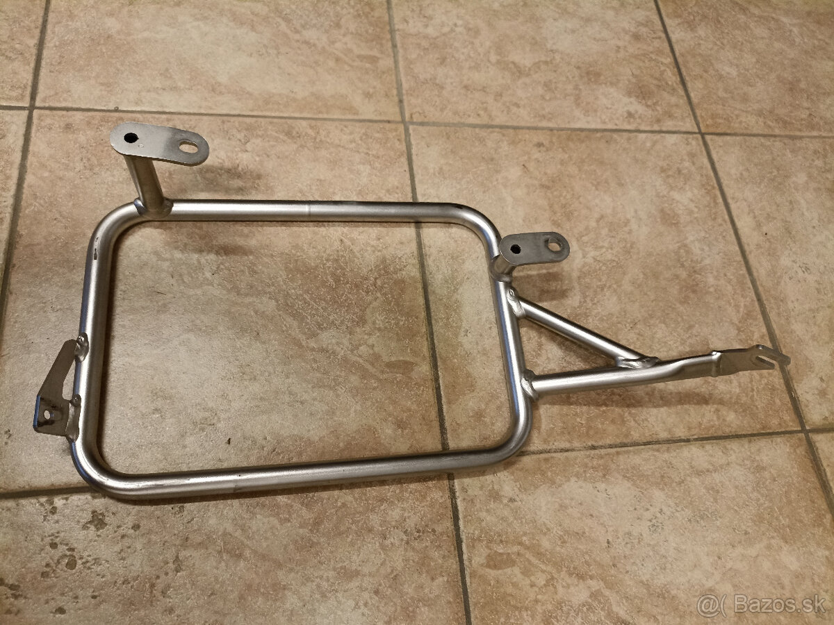 1 pár nosič na kufre pre BMW R1200 GS