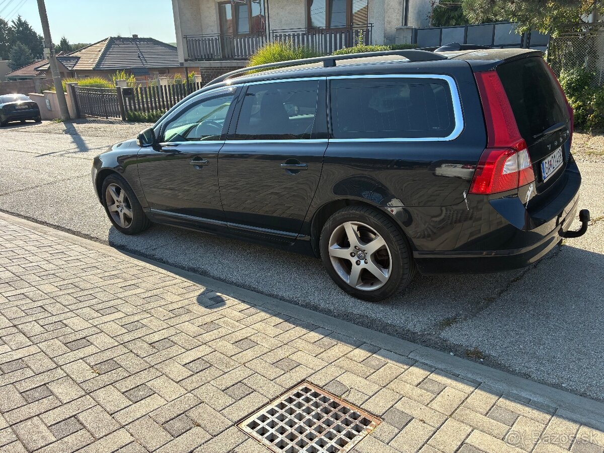 Volvo v70