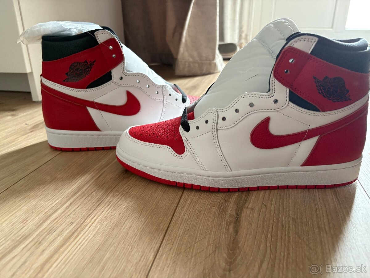 Nike Air Jordan 1 High Red and White