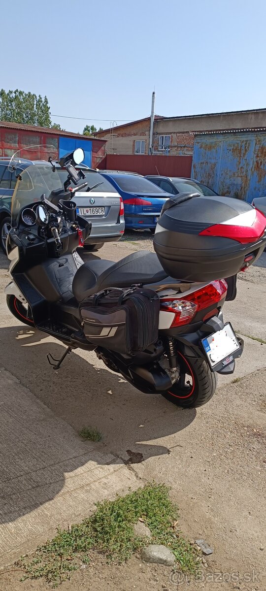 Kymco Downtown 300i