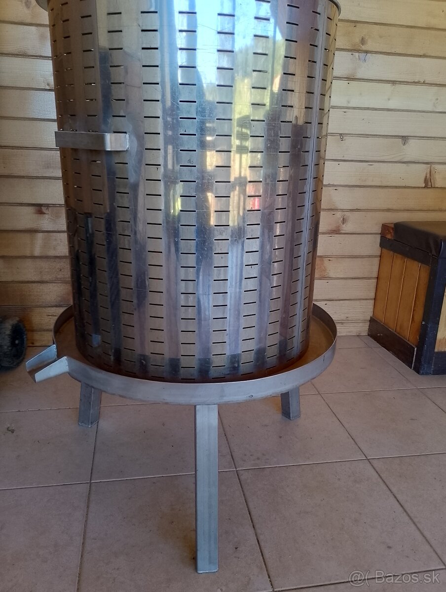 Predám lis na hrozno