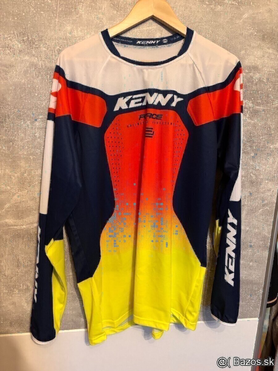 Dres a nohavice Kenny