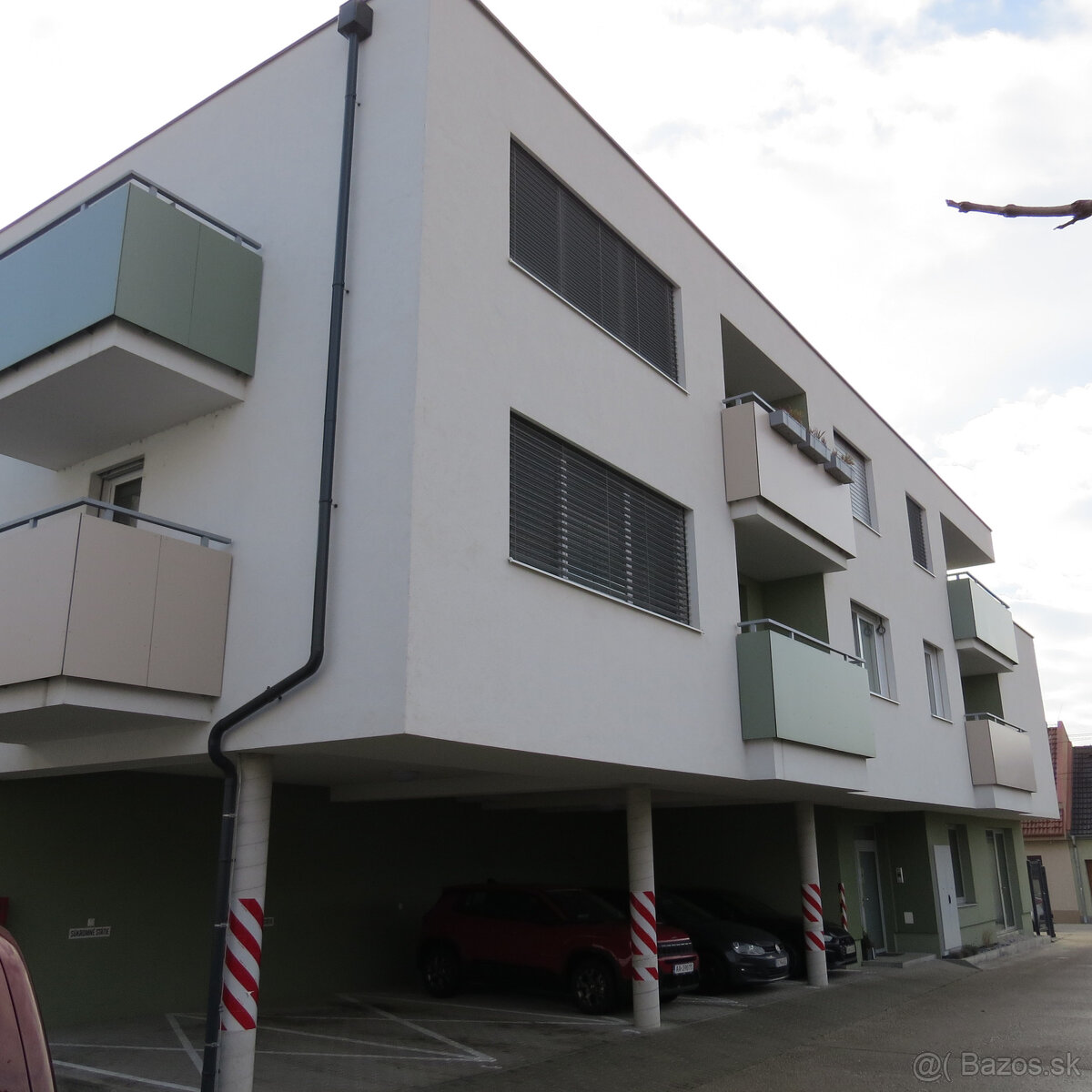 SENEC – NA PRENÁJOM - exkluzívny 3 izbový byt v novostavbe v