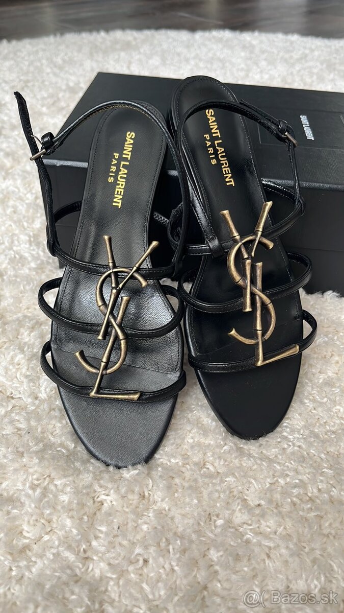 Čierne sandále Yves Saint Laurent