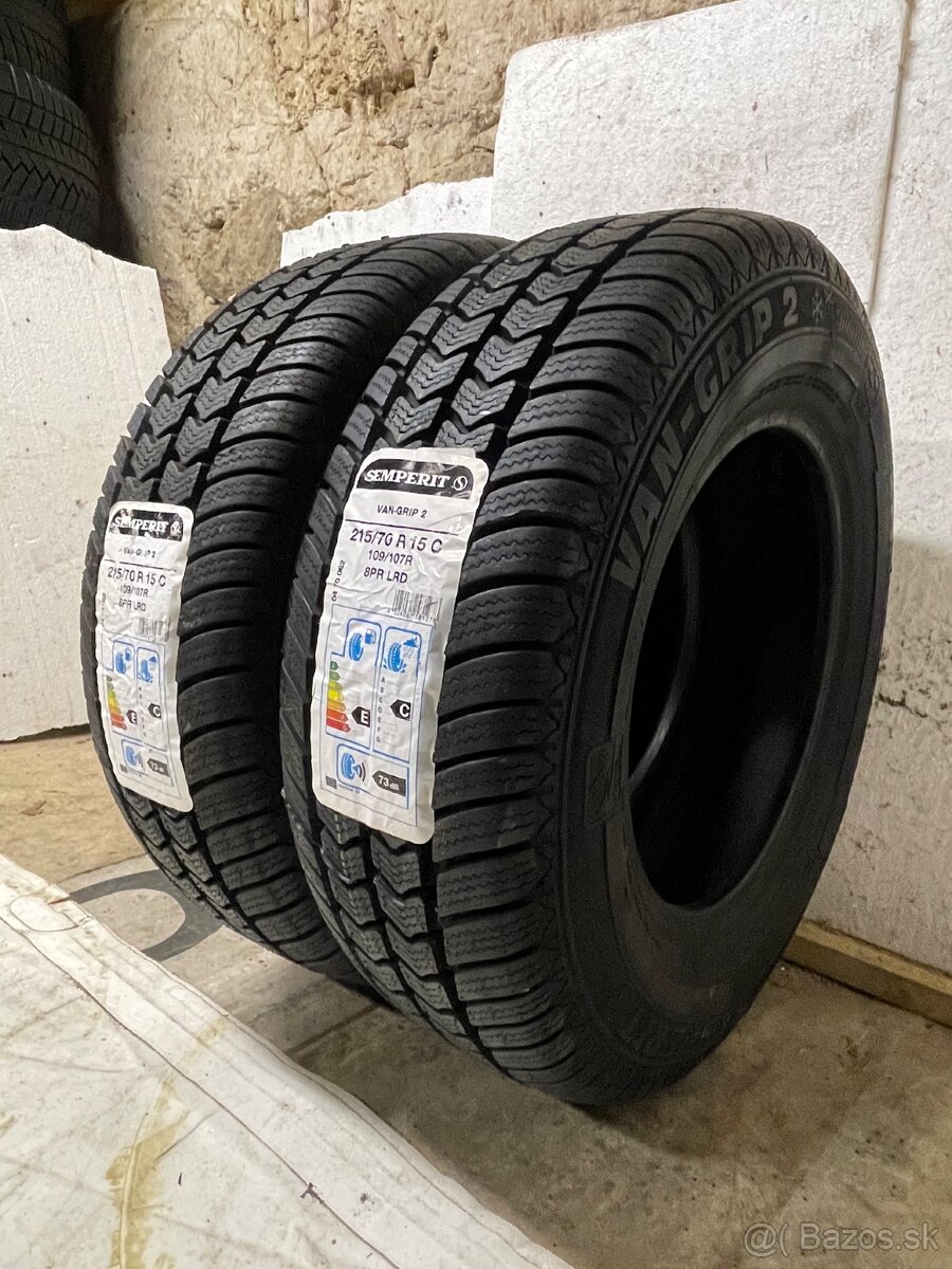 Semperit 215/70 R15C zimné